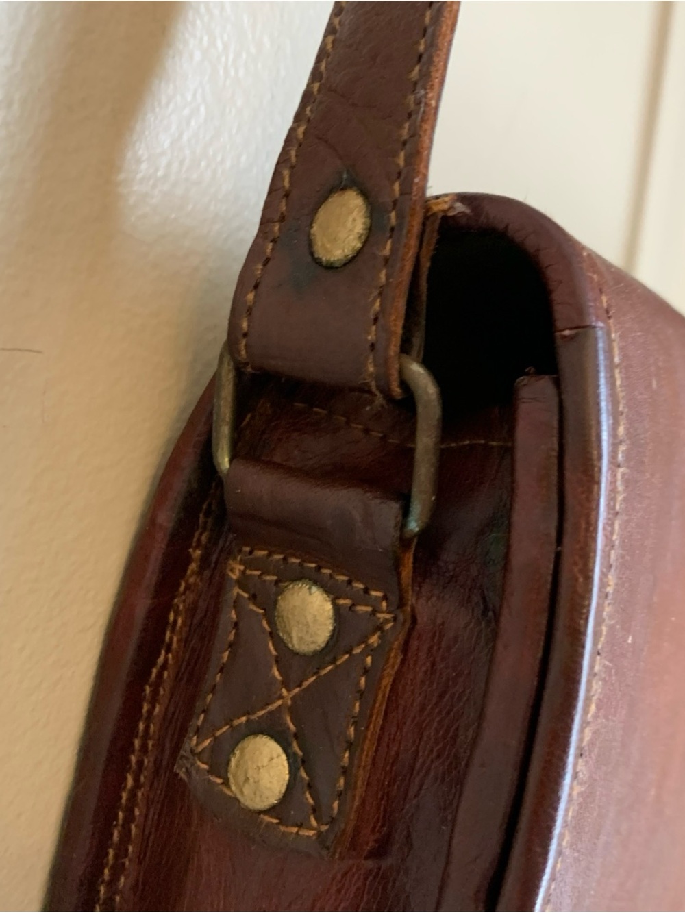Vtg Waxed Leather Messenger Bag Crossbody Green Canvas Interior Brass Hardware - Picture 4 of 13